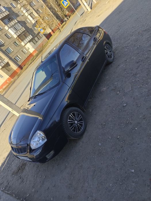 Приора хэтчбек 2014 год в хорошем состоянии кости целые