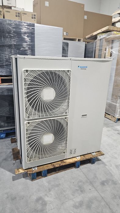 Нова трифазна  термопомра 16kW  Daikin Altherma  EDLQ016CAW1