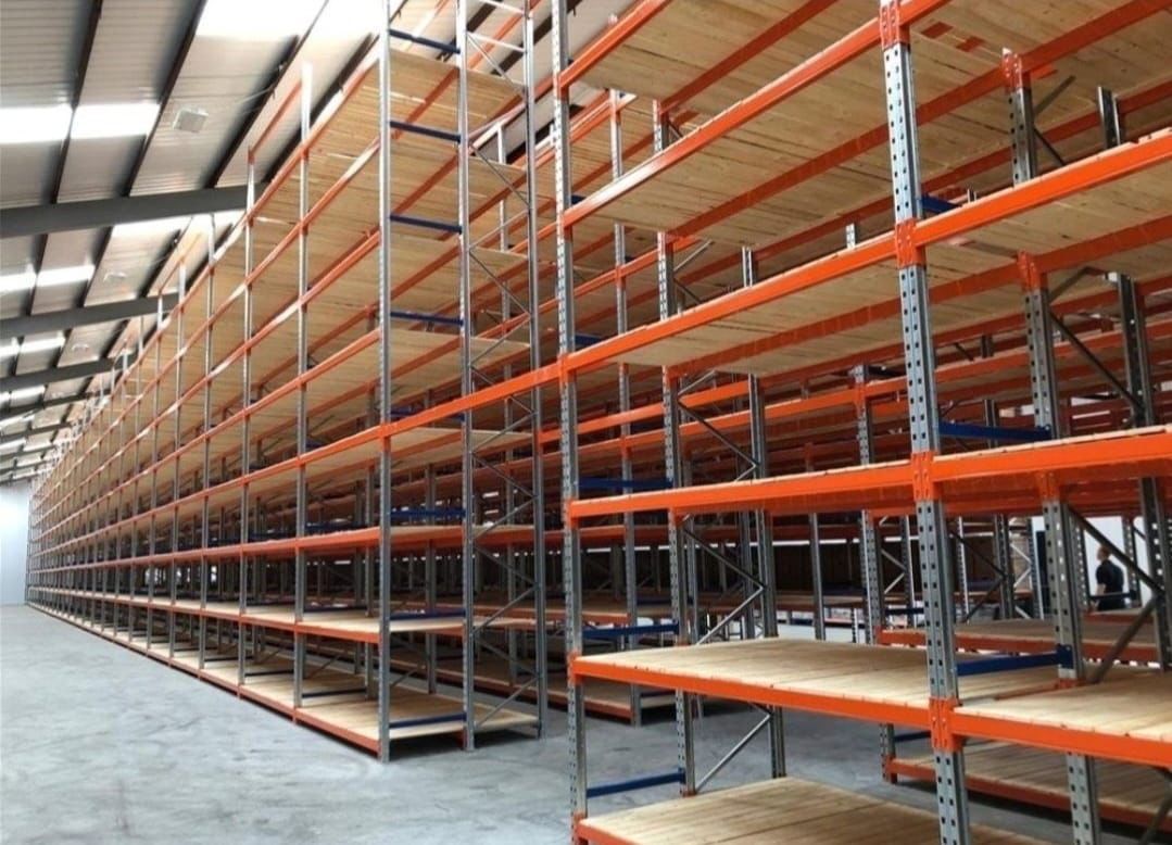 Avem rafturi metalice de vânzare producător Dexion