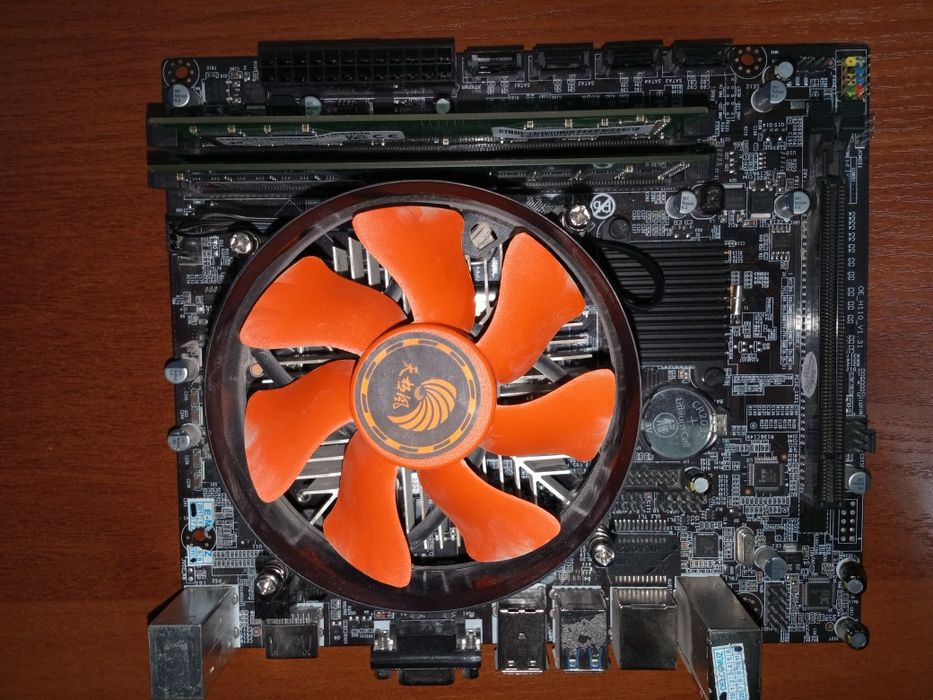 CPU-протсессор,Материнка, ОЗУ,Блок питания, Wifi