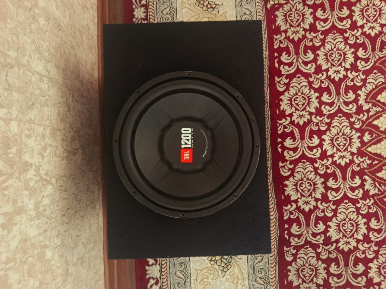 Сабуфер  JBL1200