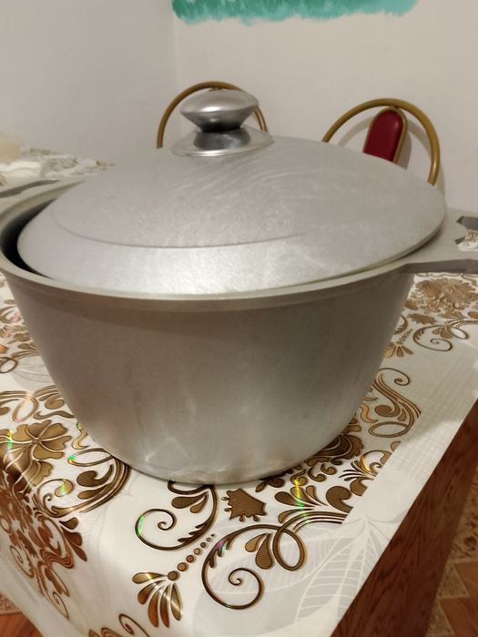 Срочно продам казан большой новый