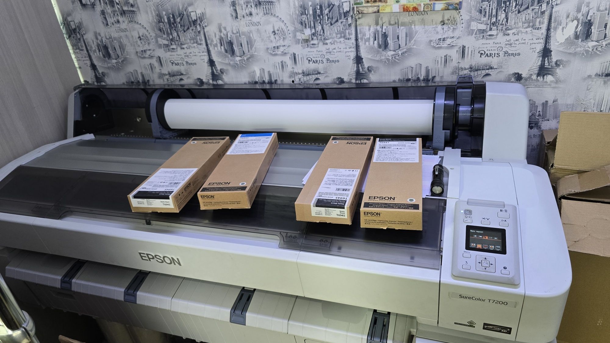 Широкоформатный принтер плоттер  Epson SureColor T7200