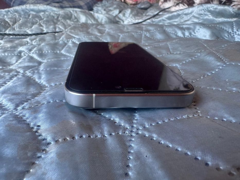 iPhone 15 Pro 90% White