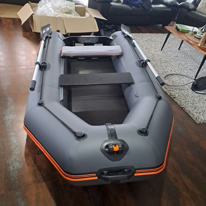 Barca Kolibri + motor yamaha 5 cp