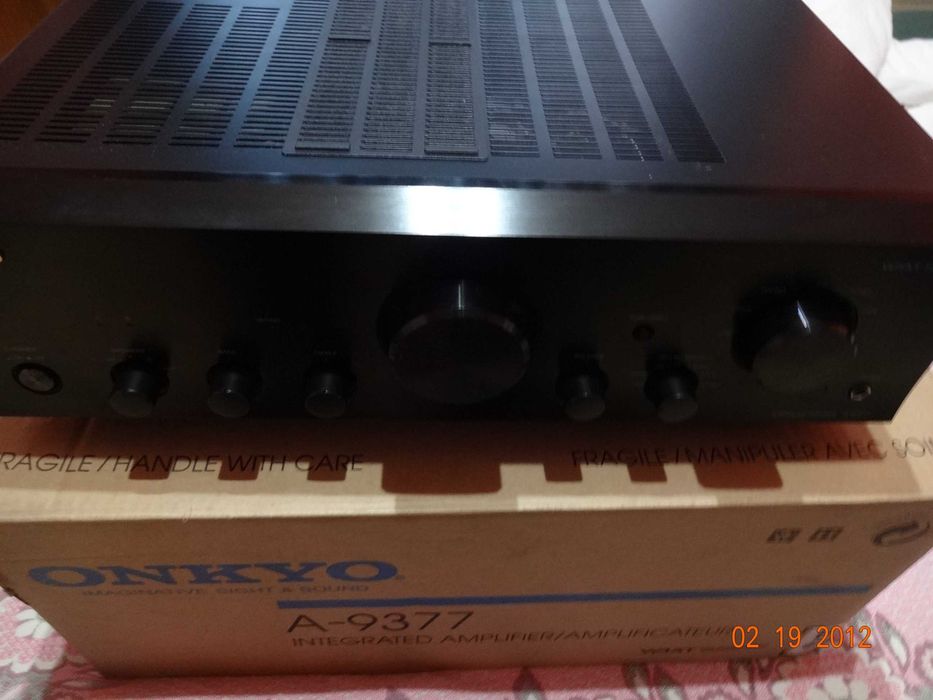ONKYO A-9377 усилвател