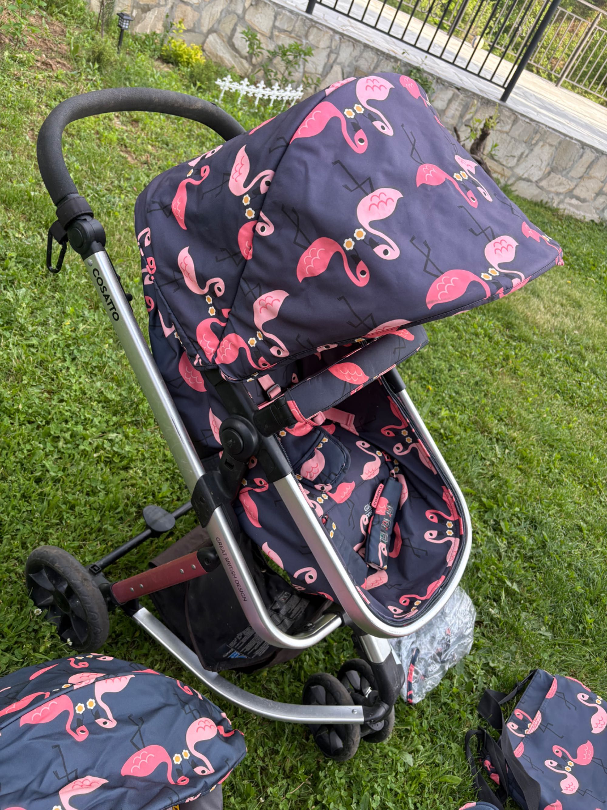 Cossato giggle 3в1 бебшка количка и столче за кола Flamingo pretty