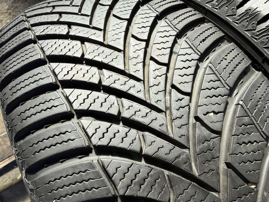 2x Anvelope Iarna 215/60 R16 - Semperit Speed Grip 5