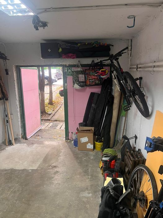 Închiriez garaj Drumul Taberei - zona Valea Argeșului