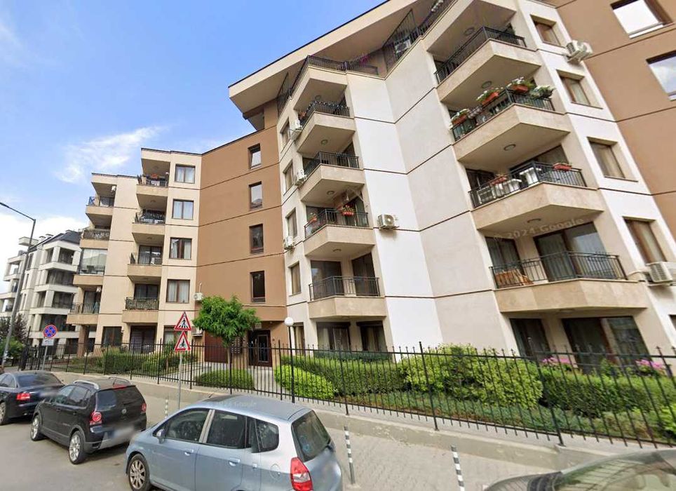 Дава се под наем Двустаен апартамент в София, Лозенец - 65 кв.м за 612 € - Снимка #2