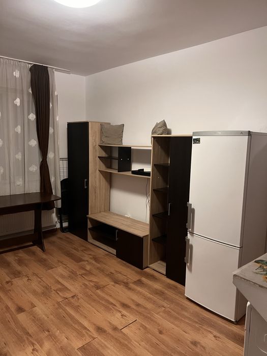 Închiriez garsonieră langă FSEGA