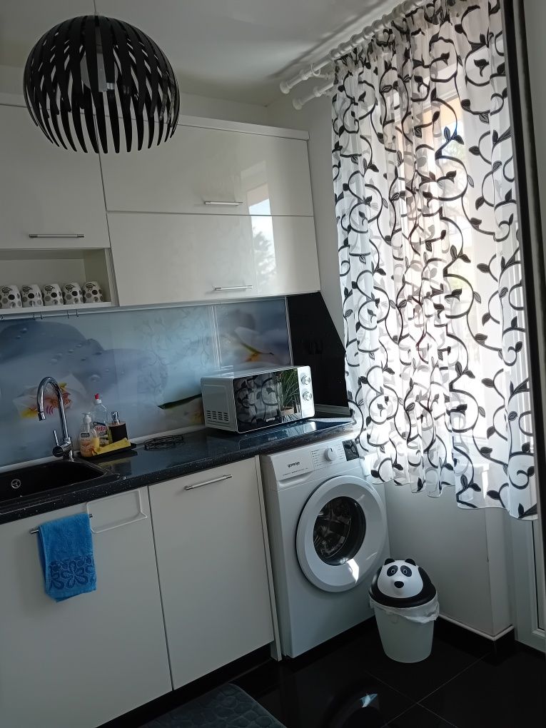 Дава се под наем Тристаен апартамент в Варна, Виница - 100 кв.м за 433.5 € - Снимка #2