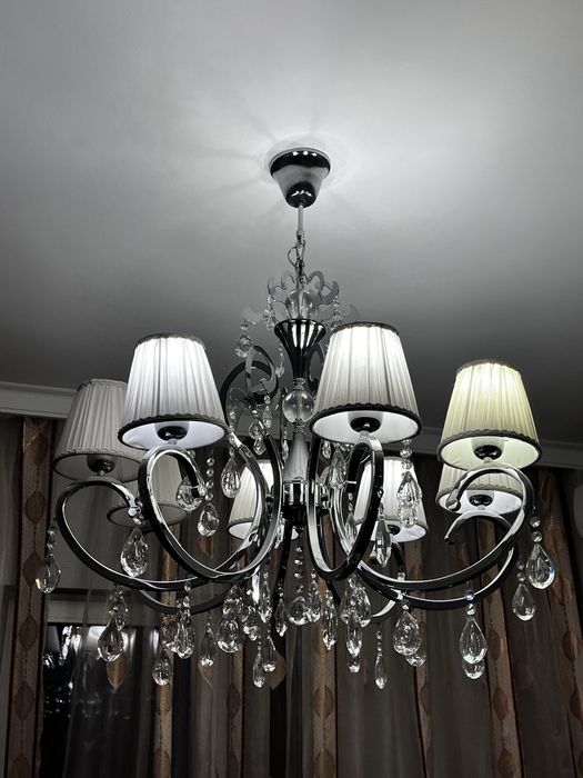 люстра восьми рожковая