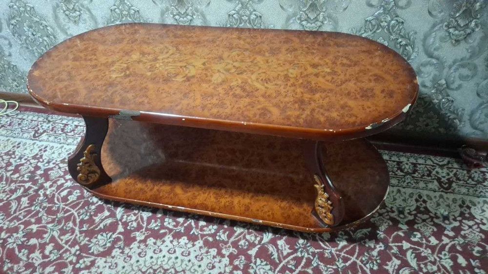 Продам Журнальный стол   хонтахта   недорого