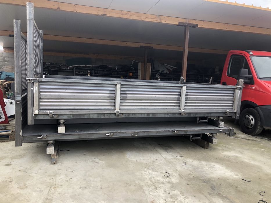 Vand bene bebasculabile iveco man daf 65 3,70/2,20 co 50 obloane
