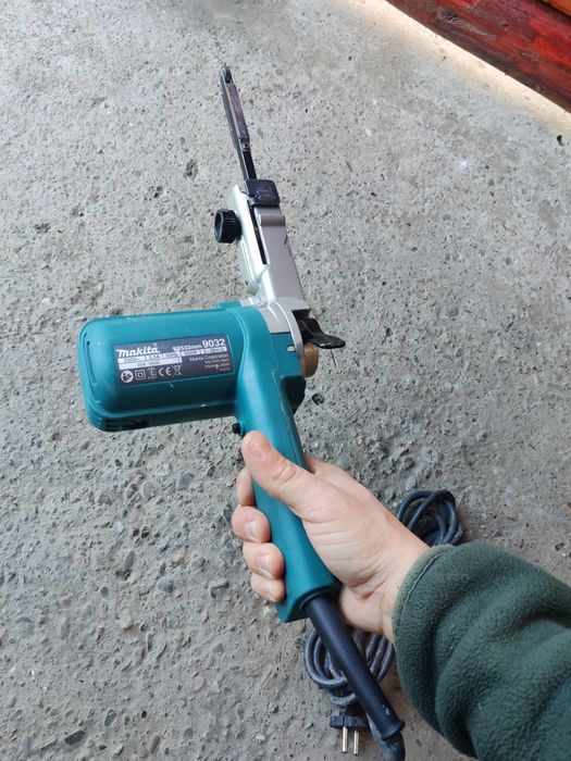 Șlefuitor Bandă Makita 9032