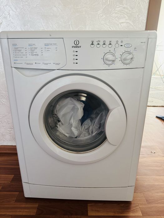 Стиральная машина Indesit б/у