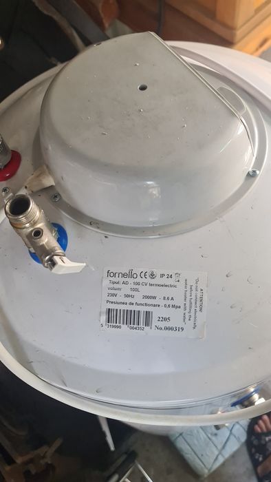 Boiler electric cu serpentina
