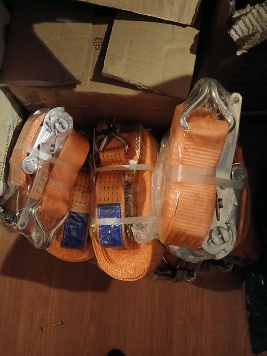 Vind chingi auto noi sigilate pret 50lei bucata am mai multe bucăți