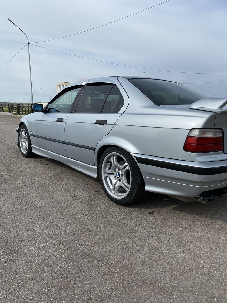 BMW E36 2.8 (M52)