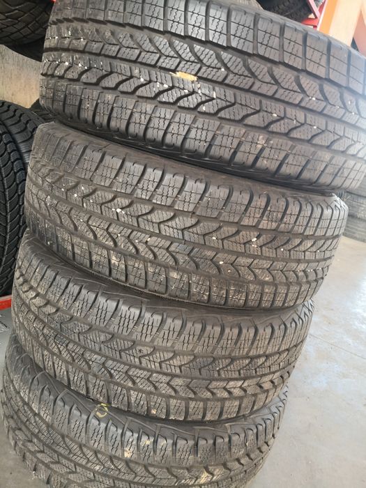 фолксваген т5 т6  vw 215 60 17 цола гуми dot 22 Goodyear