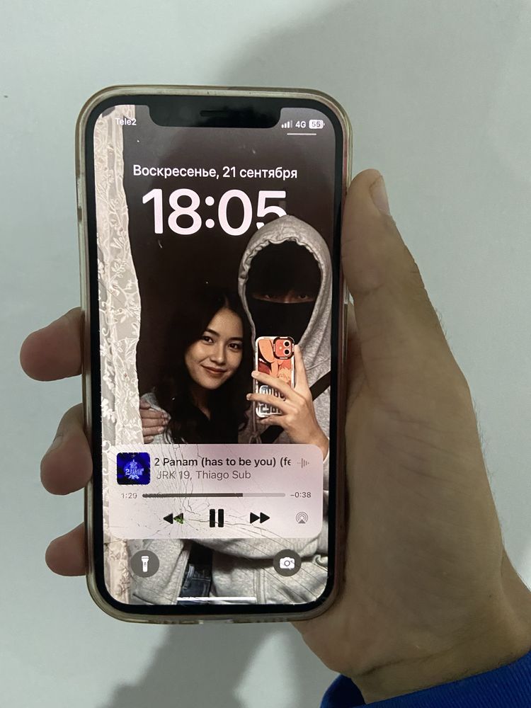 Продается iPhone 12