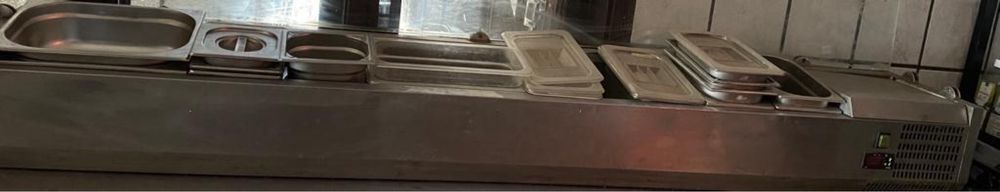 Vand cuptor 2 tavi si banc pt ingrediente pizza