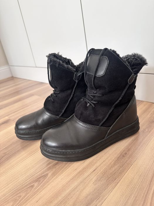 Продам зимние сапоги женские