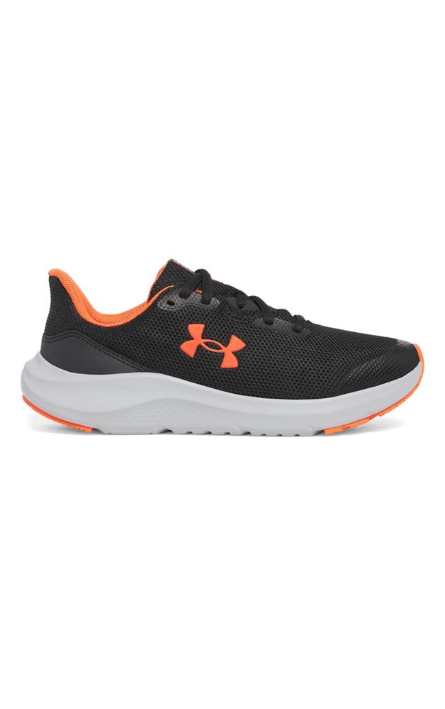 Under Armour маратонки за спорт