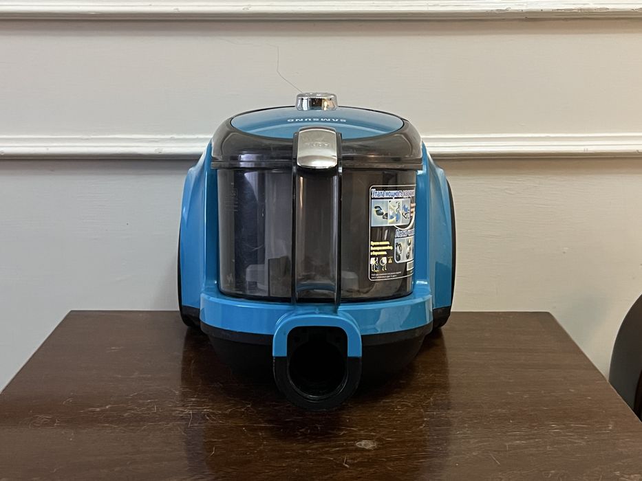 Пылесос Samsung VCMA18AV