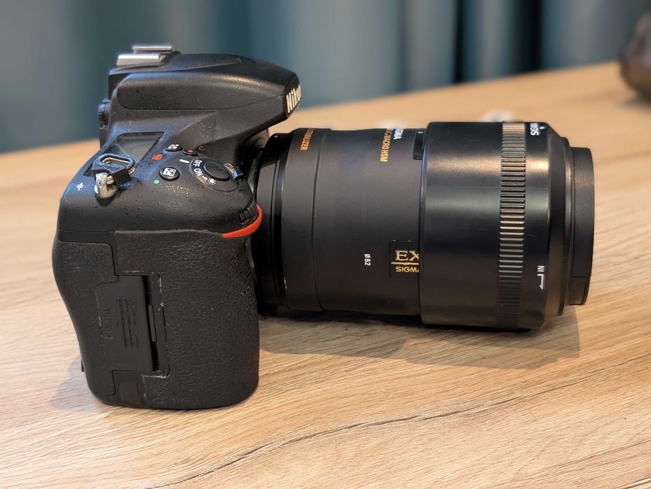 Obiectiv Sigma 105mm F2.8 EX HSM OS macro 1:1 Obiectiv pentru Nikon FX