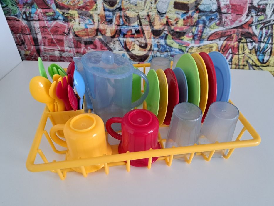 Детски сушилник за чинии и прибори