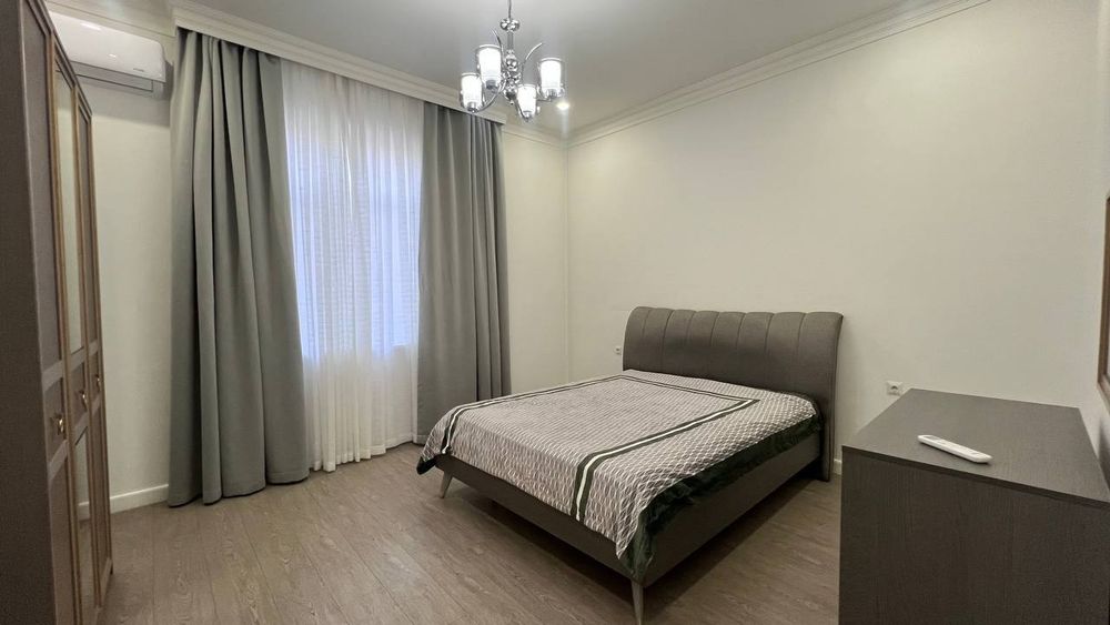 Сдаётся 6 соток,8 комнат,евродом (мирабад)