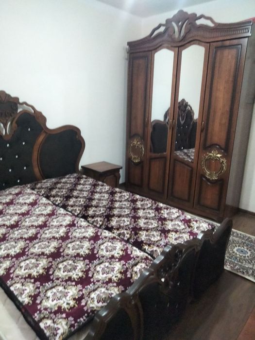 Yangihayot tumani 2 xonali uy sotiladi