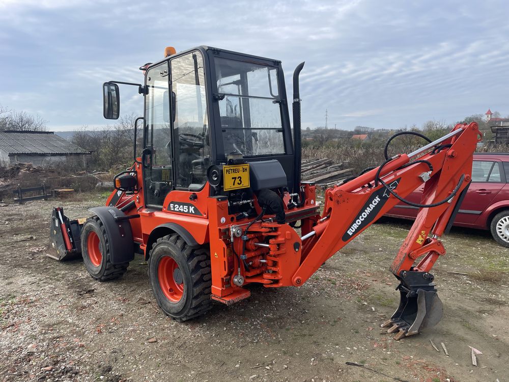Buldoexcavator articulat Eurocomach E245