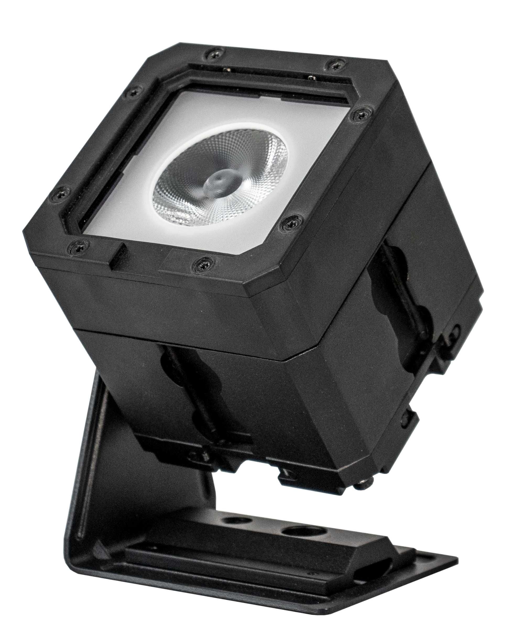 ASTERA PixelBrick, светодиодный прожектор