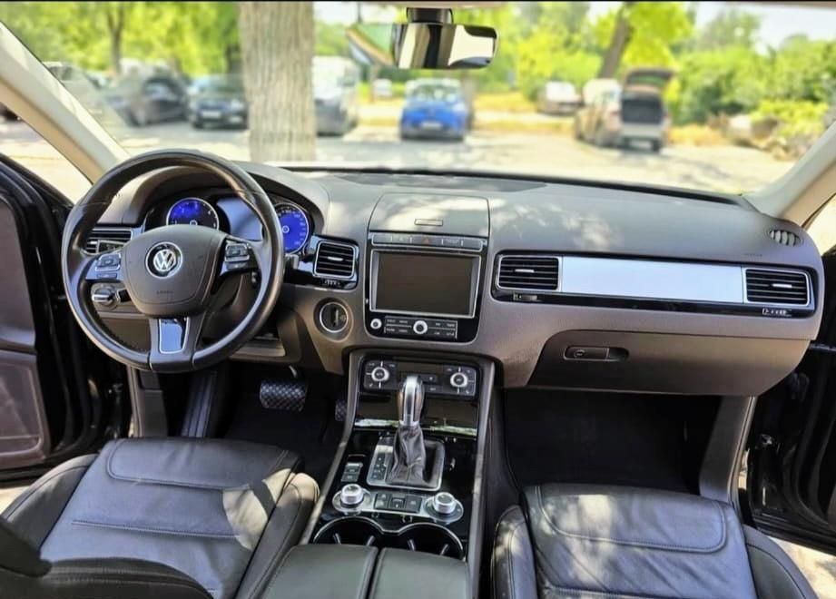 Volkswagen TOUAREG-înmatriculat 2018; 117000 km REALI