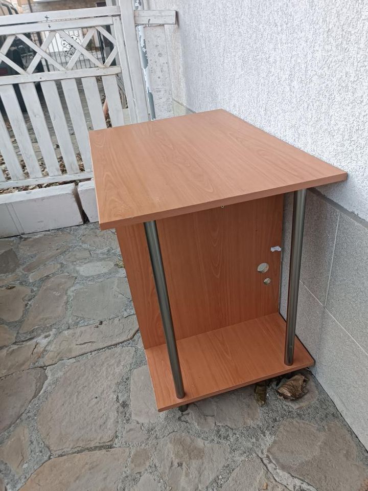 Бюро за офис и дома