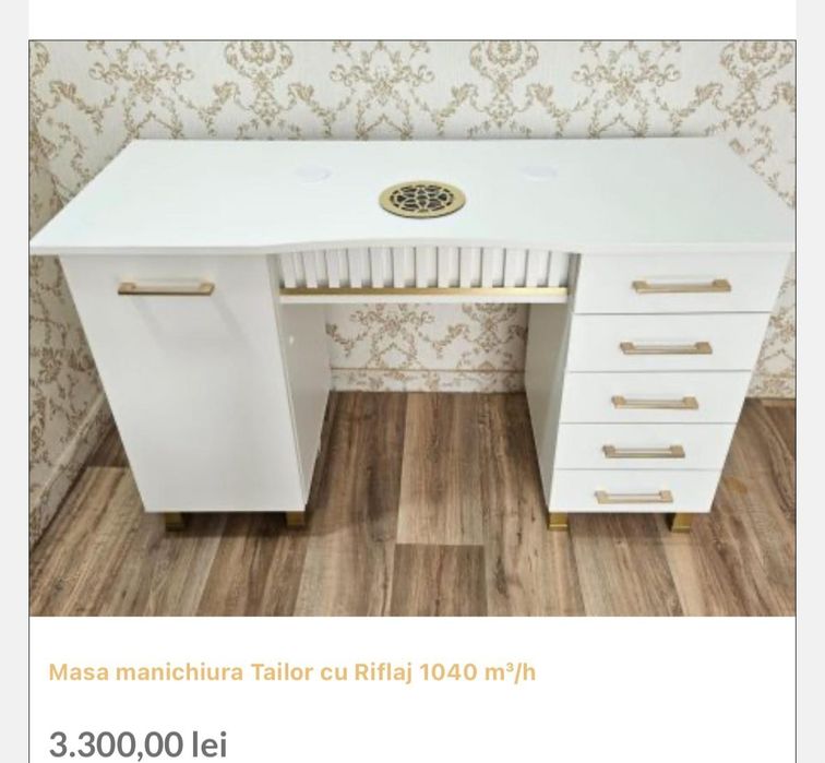 Birou cu aspirator încorporat