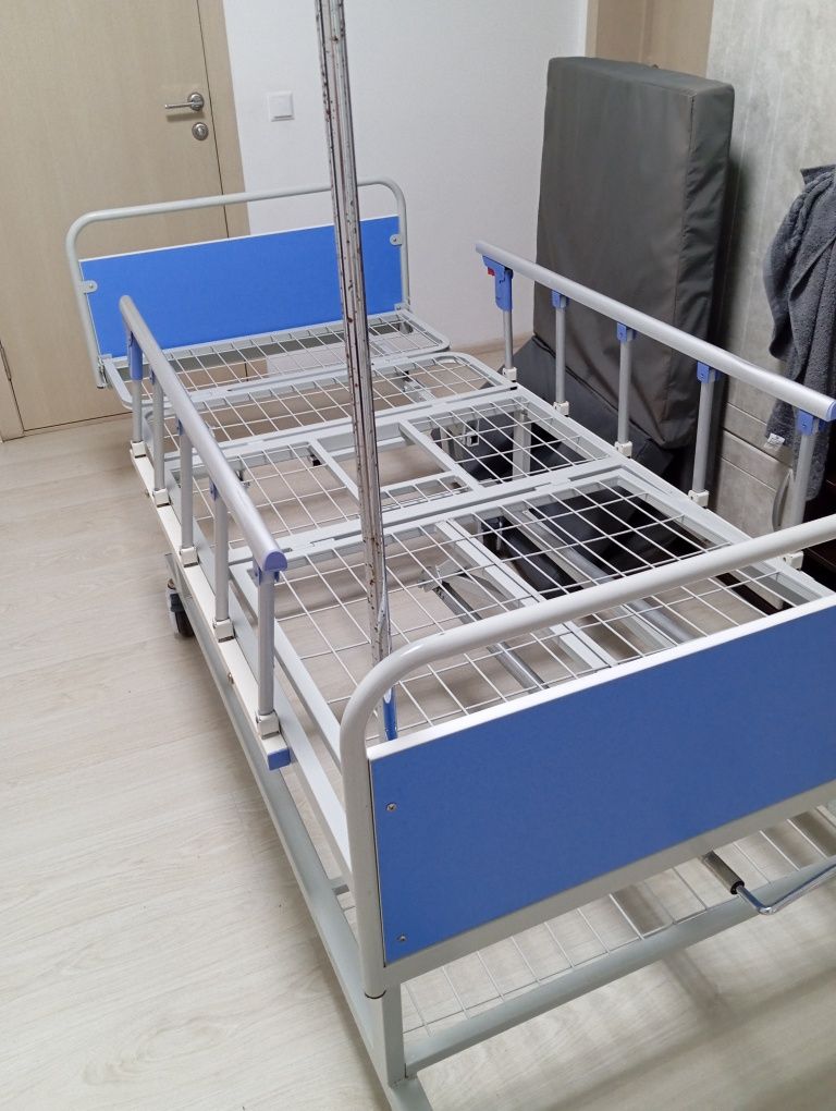 Продам медицинскую кровать для инвалидов