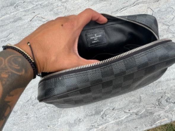 Оригинална мъжка чанта Louis Vuitton