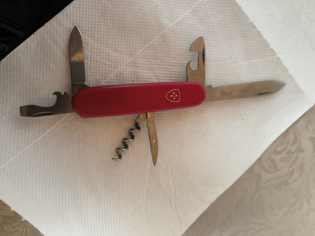 Victorinox Швейцарско ножче