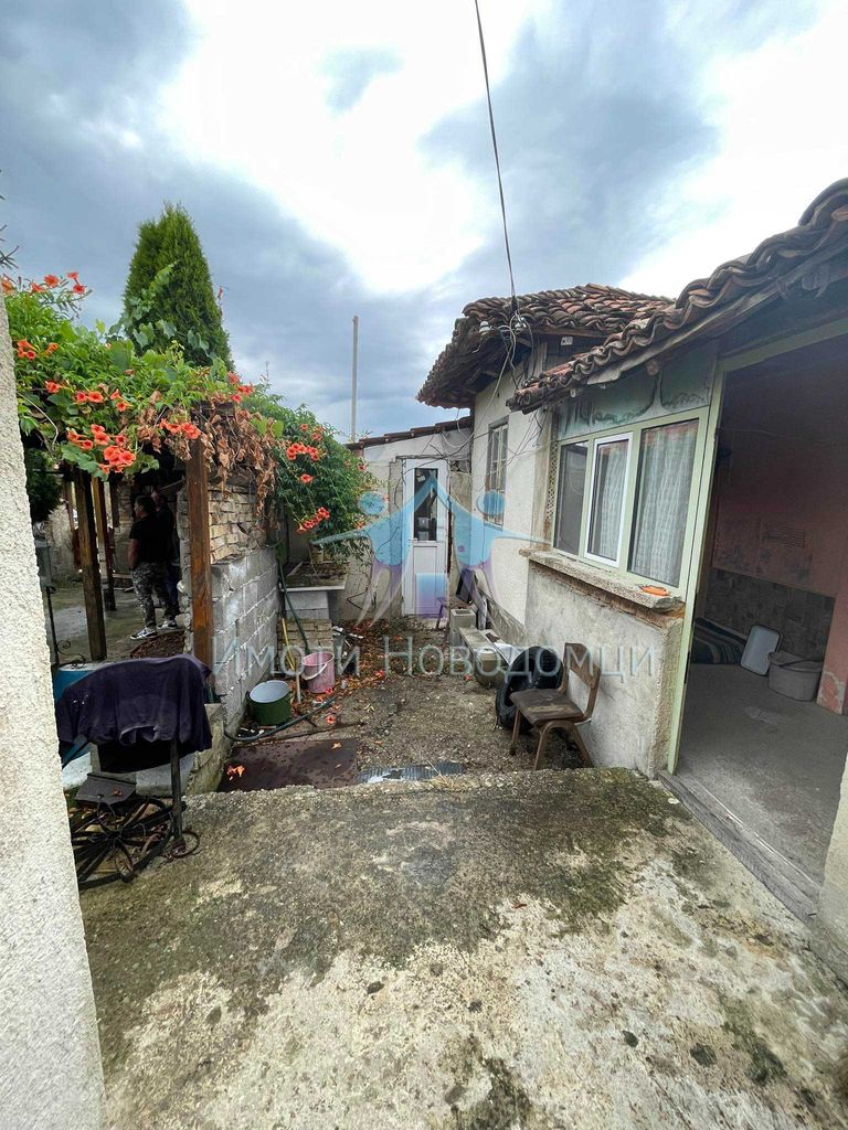 Продава се Къща в Шумен, 2-ри корпус - 70 кв.м за 219 €/кв.м - Снимка #6