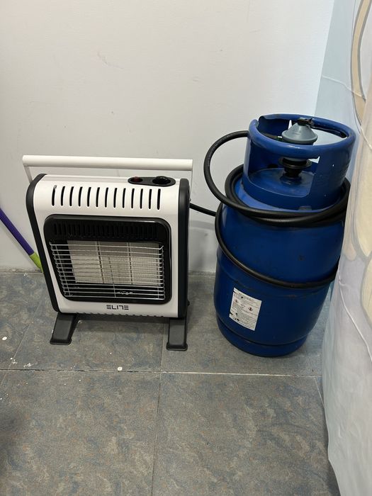 Продавам печка на газ с бутилка, маркуч и винтил Чисто Нови с Гаранция