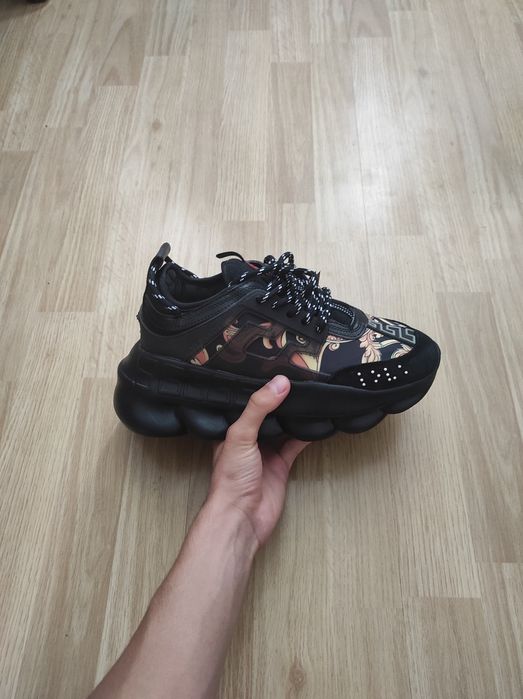 Versace chain reaction medusa print