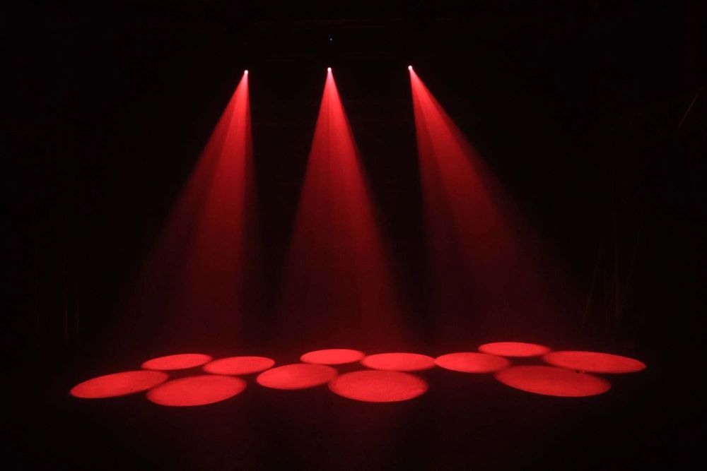 Mini LED Moving Head 150W Beam+Spot+18 Prisme rotative