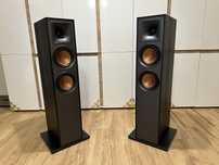 Vand schimb boxe Klipsch R-620F impecabile !