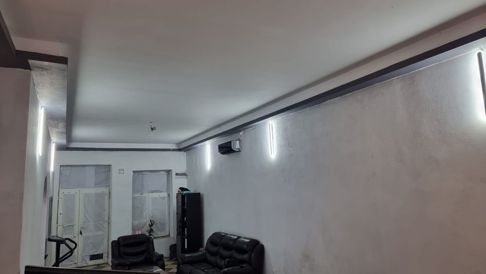 Vând spațiu comercial