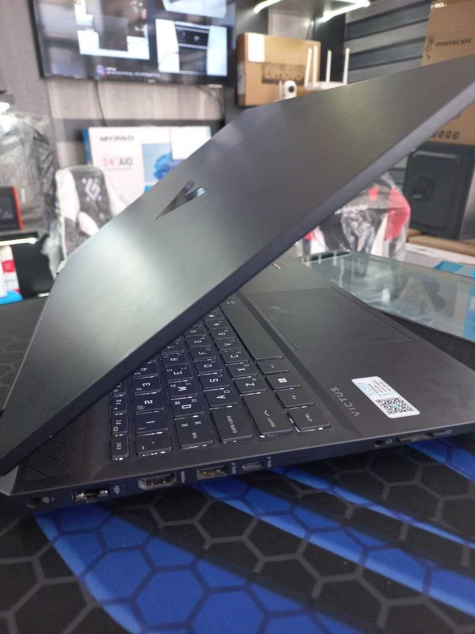 Victus i5 12450h. RTX 3050TI.