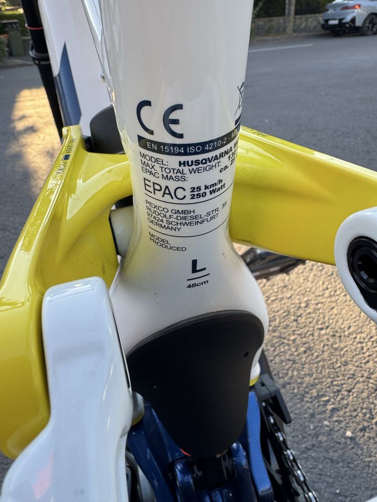 Husqvarna impecabila 280 Km